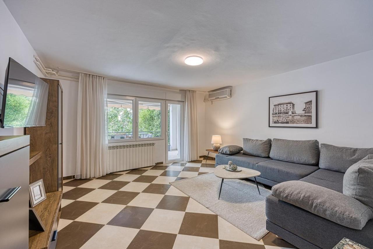 Apartments Claudio ポレッチ エクステリア 写真